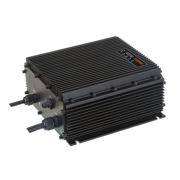 torqeedo-charger-650w-2213 3.jpg