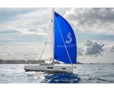 Beneteau Oceanis 37.1 DIESEL 3JH40 29KW (40HP) DIESEL; The new 37 footer capitalizes on the innovations of the seventh generation of Oceanis Cruisers, which it completes. The Oceanis 37.1 is the eighth model launched since 2017 and it has all the line’s h