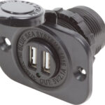 Blue Sea Systems 12 V DC pesa kahe USB-väljundiga väljund 5V 2.1 A