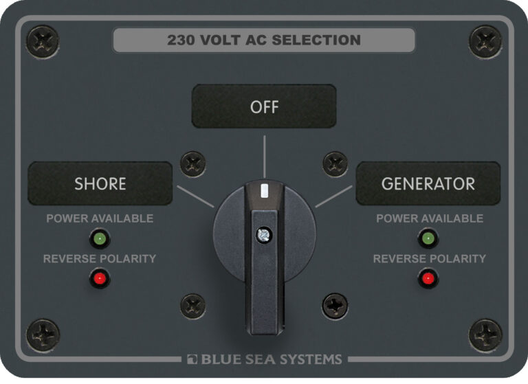 Blue Sea Systems AC pöördlüliti paneel 230 V/30 A OFF+2